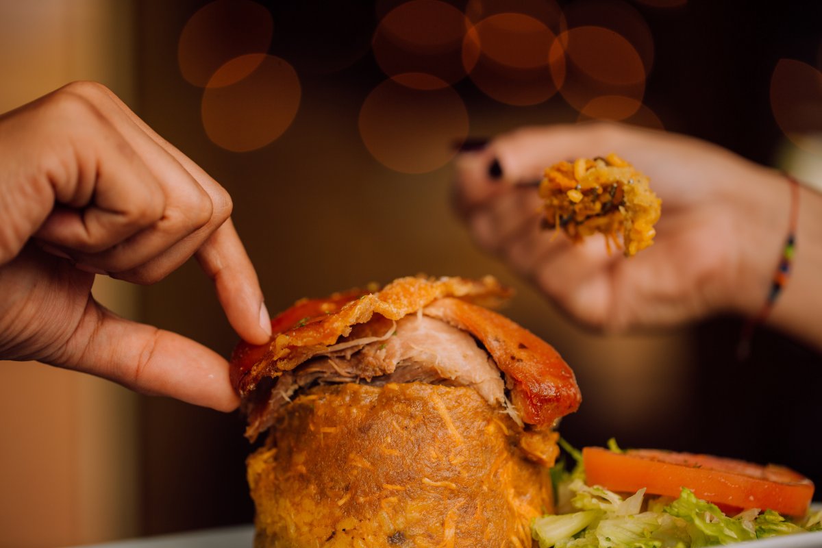 Crispy roasted pork ready to serve on La Ruta del Lechón