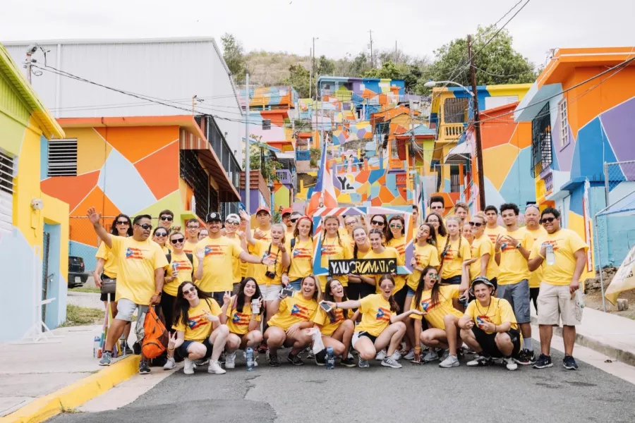Jóvenes locales en Puerto Rico