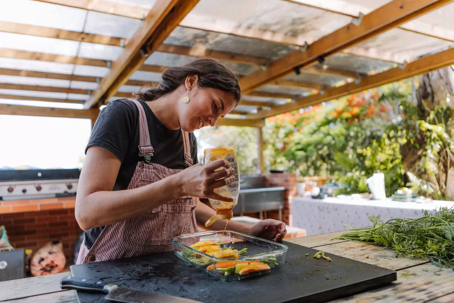 Cook at El Pretexto, one of the best sustainable and farm-to-table restaurants in Puerto Rico.