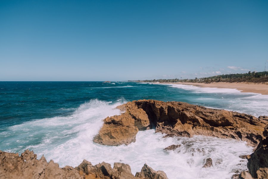Camuy - Peñón Amador Beach 